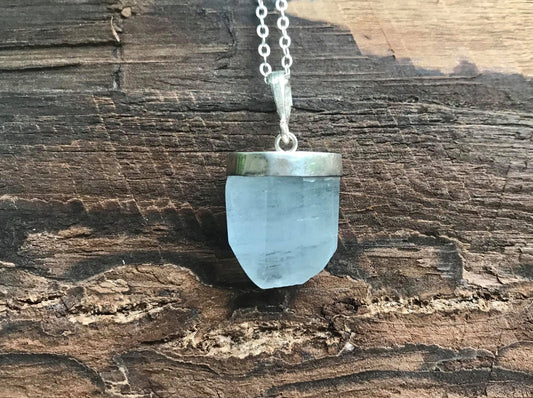 Aquamarine Pendant - Gem Realm 