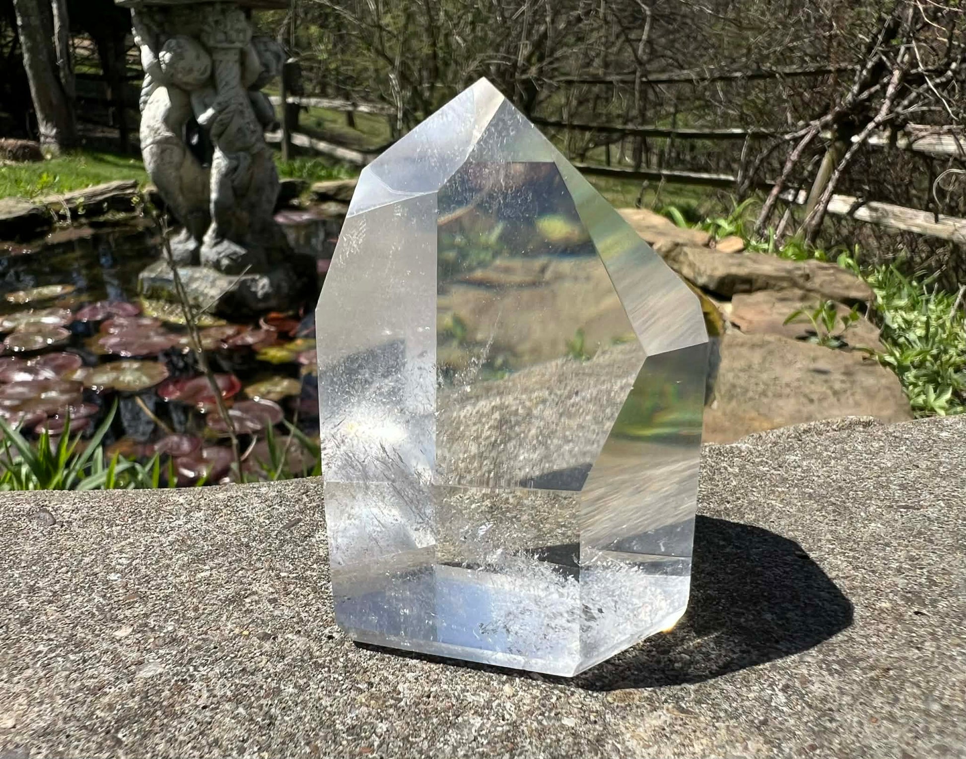 Quartz Crystal Tower - Gem Realm 