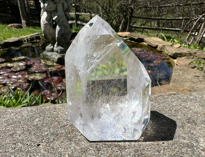 Quartz Crystal Tower - Gem Realm 