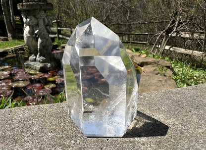 Quartz Crystal Tower - Gem Realm 
