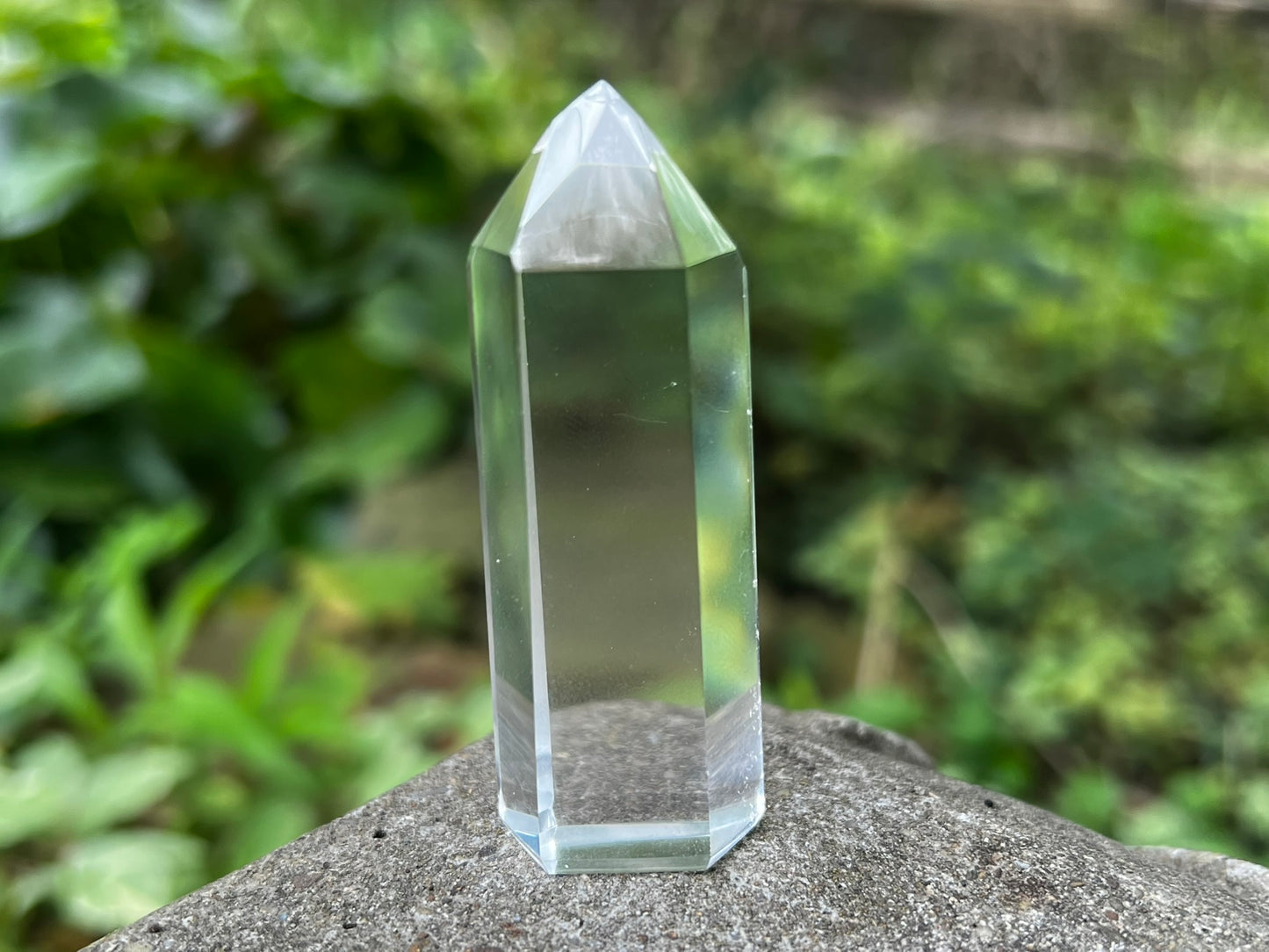 Quartz Crystal Tower ~ AA grade