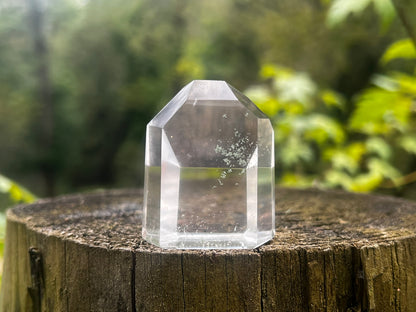 Quartz Crystal Tower ~ AA grade