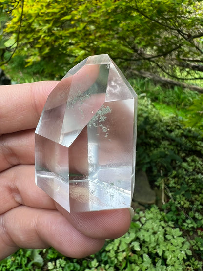 Quartz Crystal Tower ~ AA grade