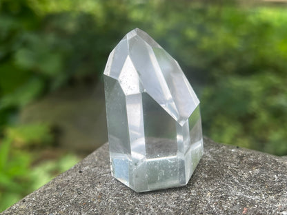 Quartz Crystal Tower ~ AA grade