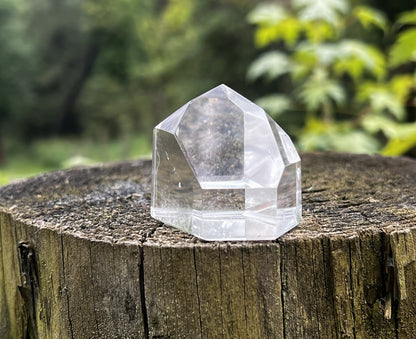 Quartz Crystal Tower ~ AA grade