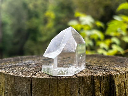 Quartz Crystal Tower ~ AA grade