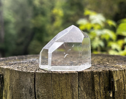 Quartz Crystal Tower ~ AA grade