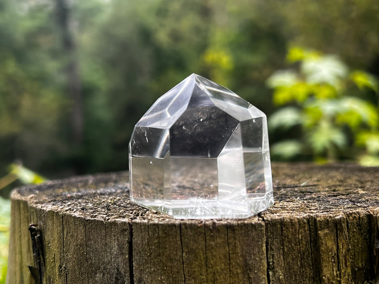 Quartz Crystal Tower ~ AA grade
