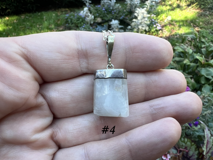 Aquamarine Pendant - Gem Realm 