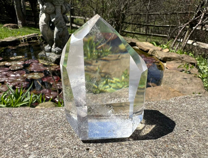 Quartz Crystal Tower - Gem Realm 