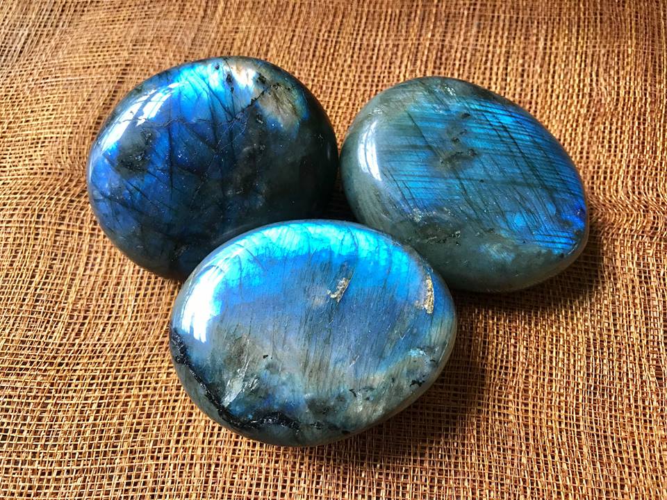 Labradorite Palm Stones - Gem Realm 