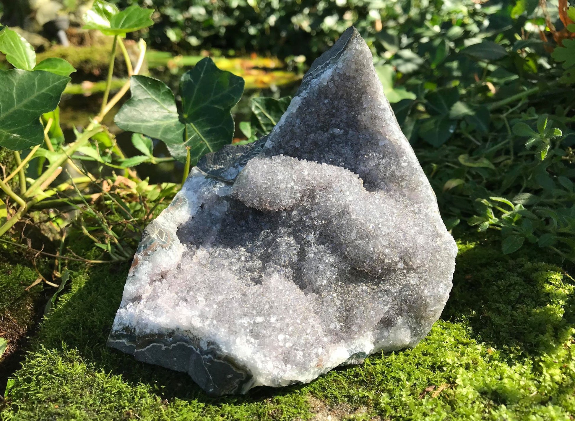Amethyst Geode - Gem Realm 