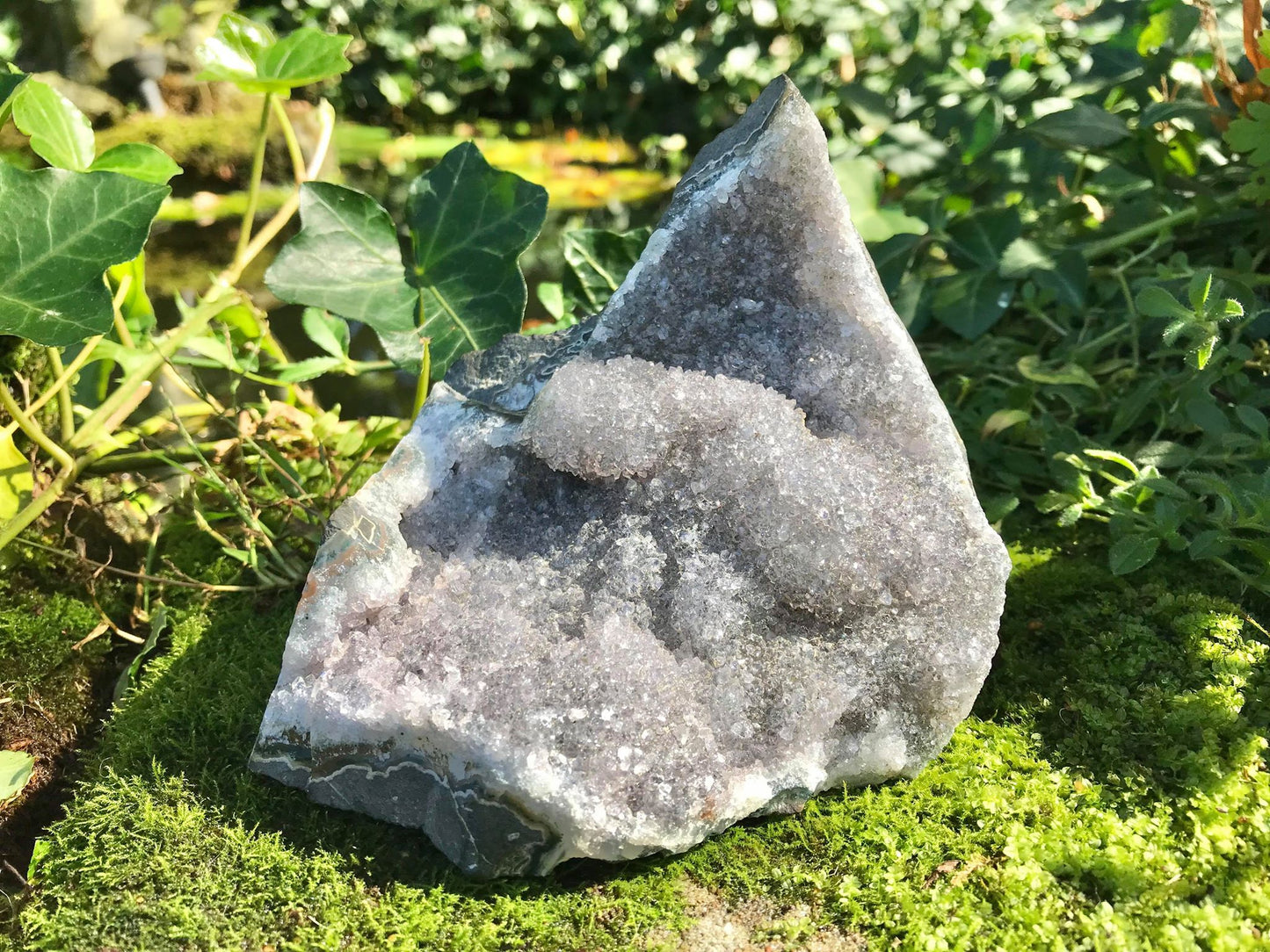 Amethyst Geode - Gem Realm 