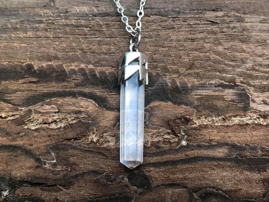 Quartz Crystal Pendant - Gem Realm 