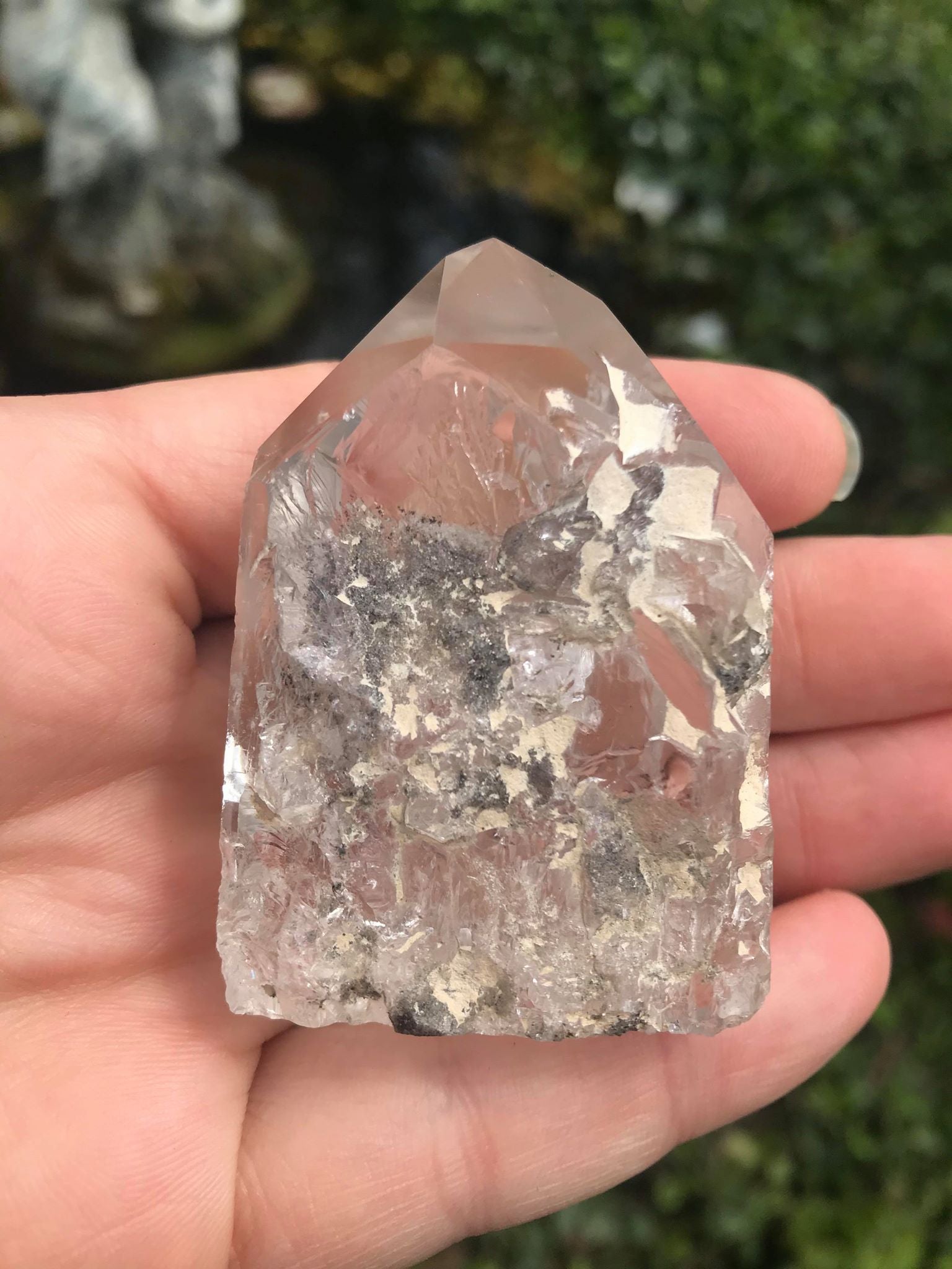 Garden Quartz Tower - Gem Realm 