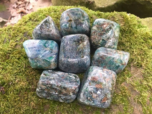 Green Kyanite - Gem Realm 